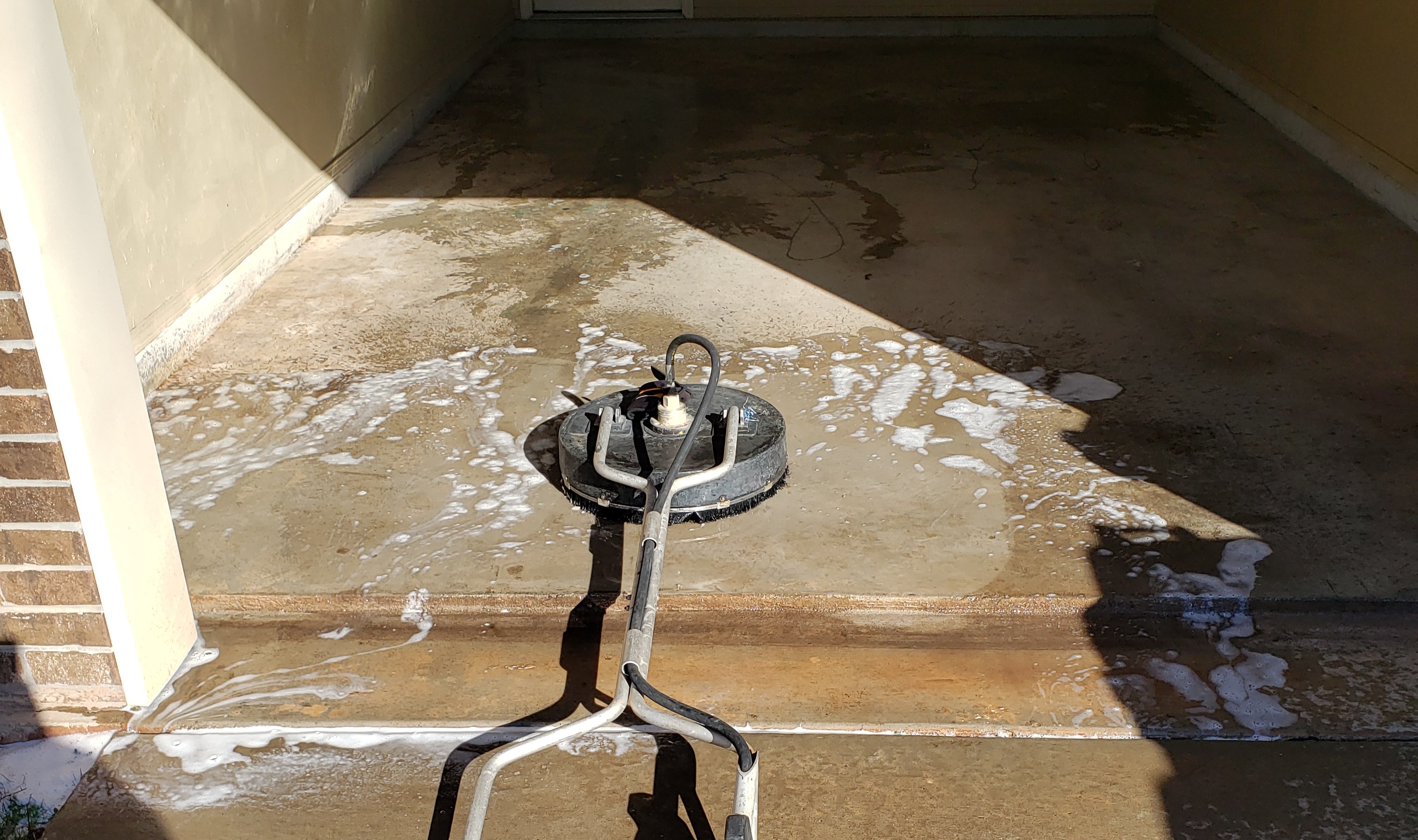 Garage Pressure Washing in Oklahoma City, OK